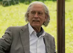 Viața lui Sergiu Celibidache pe marele ecran: primele imagini din „Cravata Galbenă”. Celebrul John Malkovich are rolul principal