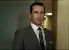 Mad Men, unul dintre cele mai apreciate seriale din toate timpurile, poate fi urmărit din nou în România