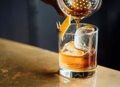 Whisky sau prosecco? Alegerea perfectă pentru momente speciale