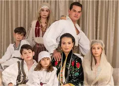 Vedetele din România cu cei mai mulți copii. Cine sunt „mamele eroine” din showbiz, în 2026