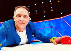 Dan Negru, jefuit la Paris! „Regele audiențelor” a rămas fără acte și bani în metrou: „Mi-au tăiat geanta și mi-au luat tot”