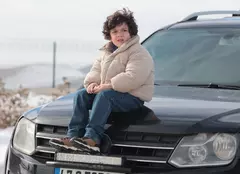 Cine este Kuzey Gezer, băiețelul din serialul „La marginea lumii”. Are 6 ani și o poveste de viață fascinantă
