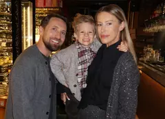 Gabriela Oțil i-a criticat dur ținuta soțului ei! Replica fabuloasă cu care micuțul Tiago și-a lăsat mama fără cuvinte: „Ieși așa!”