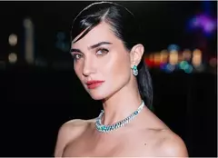 Tuba Büyüküstün a anunțat data lansării noului sezon al serialului „Un alt sine”. Primele imagini din culise