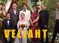 Akın Akınözü revine pe micile ecrane din România! Ce post TV a cumpărat „Veliaht”, serialul cu actorul din „Hercai”