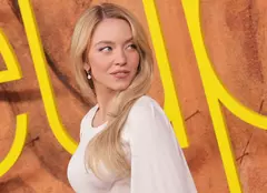 Sydney Sweeney a făcut-o din nou! Lookul care confirmă că este cea mai sexy actriță a momentului. Cum a apărut la premiera sezonului 3 al serialului „Euphoria”