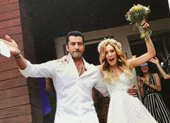 Kenan İmirzalıoğlu și Sinem Kobal, 10 ani de la nunta de poveste! Imaginile rare publicate de actriță