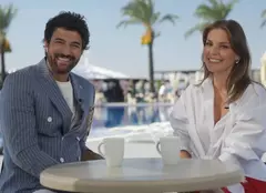Old Money sezonul 2 pe Netflix. Detalii despre noile episoade cu Engin Akyürek și Aslı Enver