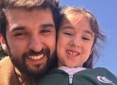 Chef Richard Abou Zaki, imagini adorabile din vacanță! Cum s-a fotografiat alături de fiica lui, Carlotta: „Prima zi la mare”
