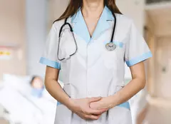 Angajatorii din sectorul privat de sănătate au scos în piață peste 8.200 de posturi de la începutul anului și până acum, în timp ce sistemul public se confruntă cu o nouă criză de personal