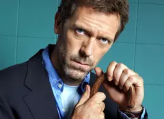 Sezonul 8 din „Dr. House” începe la un an distanţă de seria 7