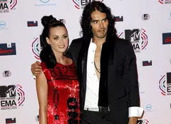 Katy Perry s-a ascuns de Russell Brand