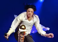 Ultimele zile din viața lui Michael Jackson vor deveni serial TV