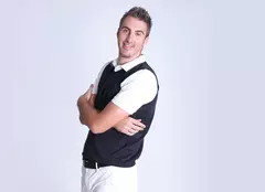 Ernest dă startul unui nou sezon “Pe banii părinţilor”, la Kanal D