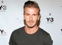 David Beckham îşi cumpără un taxi