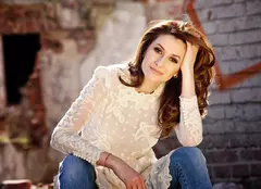 Iuliana Tudor s-a îngrăşat 3 kg la filmările „Mi-s de la ţară”