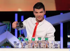 Campionul mondial la flair-bartending Valentin Luca revine la “Românii au talent”
