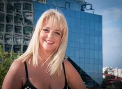 Iuliana Marciuc și emisiunea „Destine ca-n filme” revin, de astăzi, la TVR 2