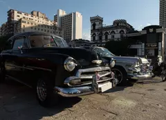 Prima serie TV filmată integral în Cuba: „Cuba și mașinile americane”