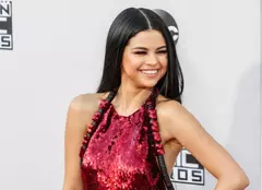“Fashion Police”, ediție dedicată American Music Awards 2015