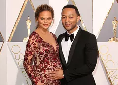 Chrissy Teigen şi John Legend au devenit părinţi