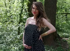 Adela Popescu lansează colecția “Maternity by Adela”
