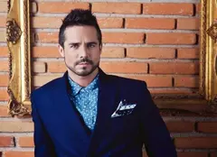 Aviz fanelor: Actorul Jose Ron e trist că nu are iubită