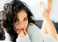 Cu cine se iubeşte Livia Brito din “Fiorella, spune da!”?