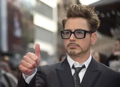 Robert Downey Jr., de nerecunoscut în rolul lui din „The Sympathizer”. Cum a fost surprins pe platoul de filmare