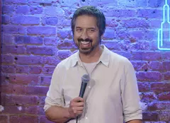 Ray Romano apare în sezonul 2 din comedia Netflix „Noua ofensivă”, cu Kate Hudson. Tot ce știm până acum despre proiect