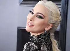 Lady Gaga iubește din nou? Cu ce actor cunoscut iese artista.