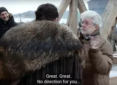 Din culisele primului episod din „Urzeala tronurilor”. Regizorul George Lucas îi dă indicații lui Kit Harington!