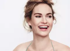 Actrița Lily James, din „Război și pace”, va juca într-o nouă mini-serie