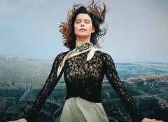 Serialul „The Gift”, cu Beren Saat în rolul principal, va avea și sezonul doi. Când va fi lansat