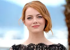Emma Stone s-ar fi căsătorit în secret cu Dave McCary. Cum au fost surprinși cei doi