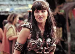 Din iulie, serialul „Xena: Prințesa războinică” revine pe micul ecran. Unde îl putem vedea