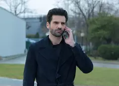 Turcul Kaan Urgancioğlu este foarte ocupat. Cu ce actrițe joacă vara asta Emir din „Dragoste infinită”