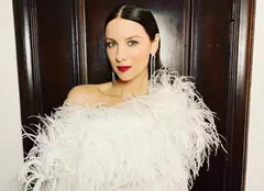 A născut în secret! Catriona Balfe, protagonista din „Străina”/ „Outlander”, a devenit mama unui băiețel. Prima imagine cu bebelușul