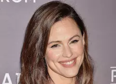 Cum i-au surprins paparazzi pe Jennifer Garner și iubitul ei