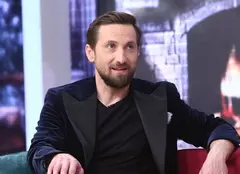 Dani Oțil, mereu pus pe glume. Ce a putut declara în legătură cu fiul lui. „Abia aștept să-ți beau alocația”