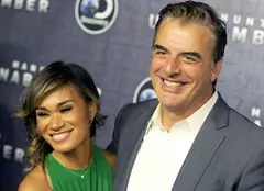 Imagini cu Tara Wilson, soția lui Chris Noth, plângând în mașină. Nu purta verighetă