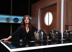 „Chefi la cuțite”, 21 septembrie 2022. Actrița Doina Teodoru îi face o surpriză îndrăzneață lui Chef Scărlătescu