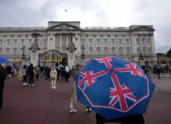 Curcubeu dublu, apărut deasupra palatului Buckingham, la moartea reginei Elisabeta a II-a