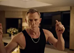 Daniel Craig se pricepe la dans! Fostul 007 își arată talentul într-o reclamă pentru o marcă de vodcă