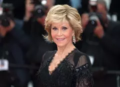 Jane Fonda, apariție răvășitoare pe covorul roșu, la 86 de ani. Care este secretul vedetei: „Gene bune și mulți bani!”