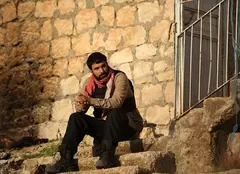 Noul serial al lui Engin Akyürek, actorul din „Fiica ambasadorului”, s-a lansat pe Disney Plus. Care este povestea din „Fugarul”