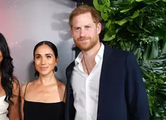 Prințul Harry și Meghan Markle, apariție surpriză pe covorul roșu. Ducesa de Sussex a atras privirile tuturor