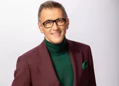 Cosmin Cernat va modera un nou sezon al emisiunii „Invitatul de 12”. Program de difuzare