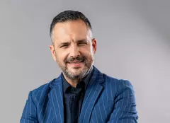 Mădălin Ionescu a revenit în televiziune cu o emisiune la Antena Stars. Primele declarații: „S-au aliniat astrele”