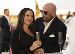 John Travolta și Kristin Davis, cel mai nou cuplu de la Hollywood. Fiica actorului i-a dat de gol
